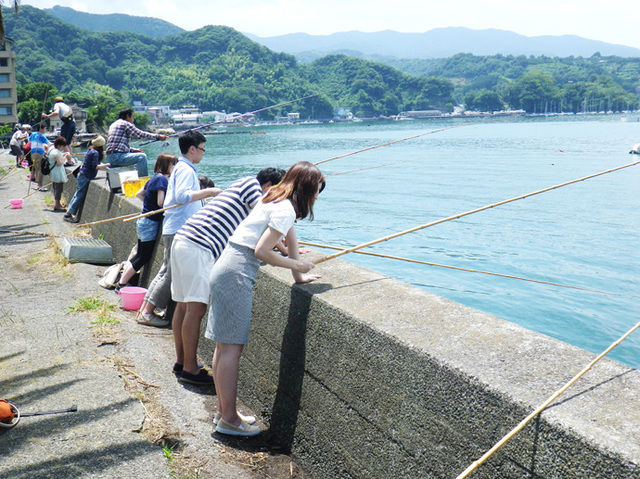 バター作りと海釣り体験 ミニクルーズ 海鮮浜焼き食べ放題 パワースポット散策へ行く日帰りバスツアー バス市場